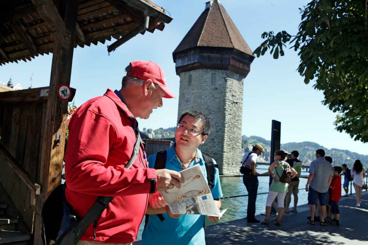 Turismo dalla Cina: sfruttare il potenziale di mercato dei futuri viaggiatori individuali sulla base di una rete di conoscenze