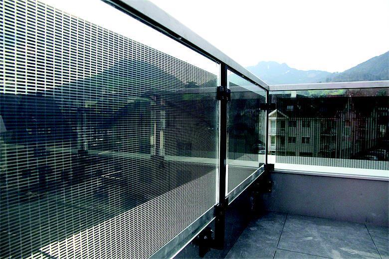 «Solar Rail» – éléments solaires fonctionnels dans les balustrades de balcon (Projet NPR de 2009 à 2011)